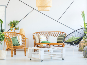 A room with several different types of furniture.